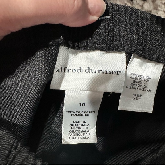 Alfred Dunner NEW pull on stretch waist pants BLACK pockets elastic waist sz 10 - Picture 2 of 9